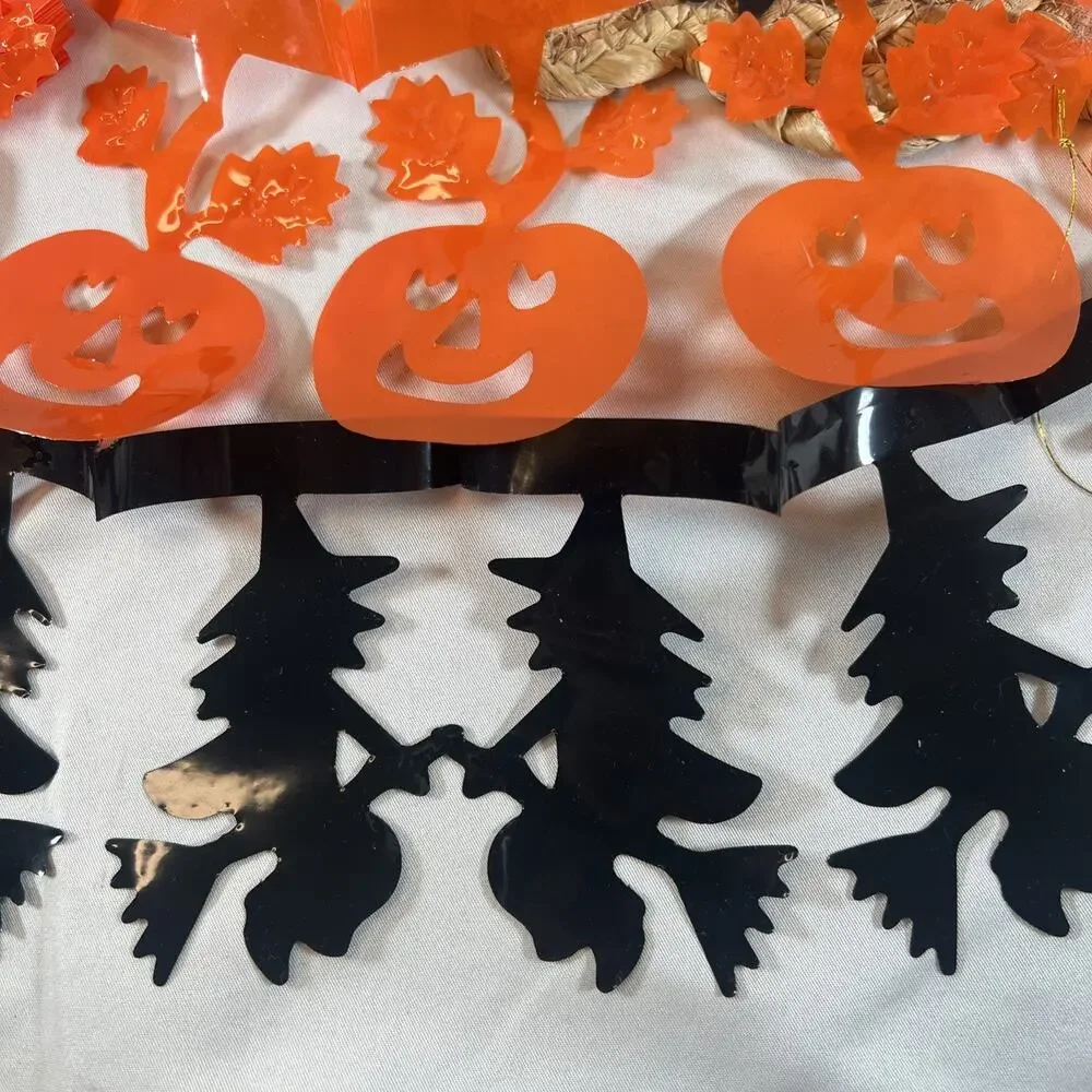Vintage 90s Halloween Pumpkin Witch Ghost Pull-Out Chain Plastic Vinyl Garland